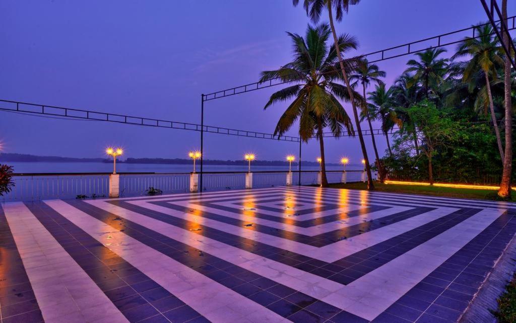 Blu Missel By The River Ribandar 外观 照片