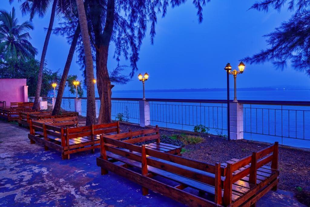 Blu Missel By The River Ribandar 外观 照片
